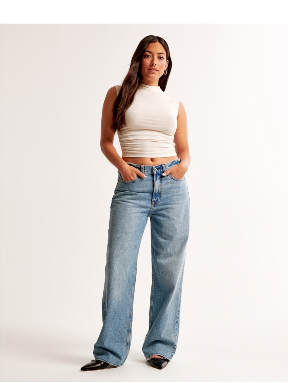 Abercrombie & Fitch Women’s Mid Rise Slouchy Jean